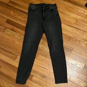 Excellent condition American Eagle mom jean